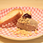 野菜巻き串屋 うずまき - レバーペーストとグラノラ