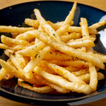 French fries (plain/spicy/yukari cheese)