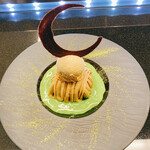 トシ・ヨロイヅカ 東京 - 