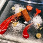 トシ・ヨロイヅカ 東京 - 