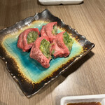 ホルモン焼肉 ニング - 