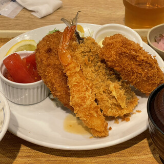 築地食堂 源ちゃん_1