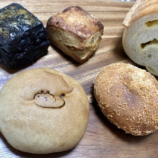 小さなパン屋かぎしっぽ_0