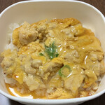 セブンイレブン - 料理写真:鹿児島県産鶏肉の特製親子丼