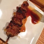 ぐんぼう - 結構カリカリにする
      甘いカワ タレ