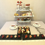 くらしき桃子 - 2022年冬のストロベリープレミアムアフタヌーンティー（¥4,180円／人）