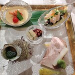 ザ プレイス オブ トウキョウ - 前菜5種盛り合わせ。