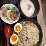 Zeku U - ホタテつけ麺980円