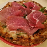 ナプレ 横浜高島屋店 - 生ハムとルーコラ