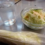 カレーショップキング - ミニサラダ付き