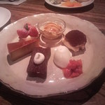 スパイスカフェ - デザート盛り合わせ