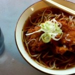 弥生軒 - から揚げそば
      