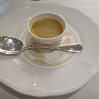 イル・テアトロ - アミューズ、ポルチーニのフラン