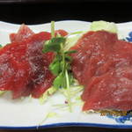 焼き鳥　柳屋 - くじら刺し