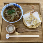まん作 - えび天ぷらそば♬
      1300円
