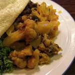 アプサラ レストラン&バー - カリフラワーのおかず