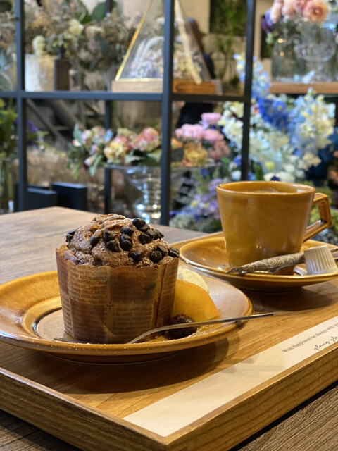 閉店】イランイラン ボタニカルグリーン&フラワー カフェ （ylang