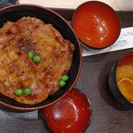 豚丼のぶたはげ - こんなん