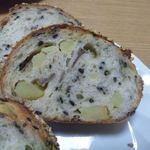 ワイ クニエダ - 2013.2. セザム・エ・パタト
      