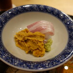 富小路 やま岸 - 明石の鯛の塩締め、淡路産の雲丹