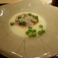 富小路 やま岸 - 九十九里の蛤とうすい豆の茶わん蒸し