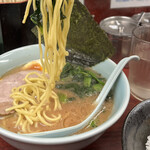 横浜ラーメン弐七家 - 