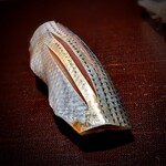 たかおか - 小肌もふんわり。軽い〆加減で、甘みが広がります。