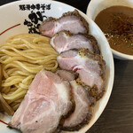 豚骨中華そば がんたれ - つけ麺 300g 肉増し ¥1.330(税込)