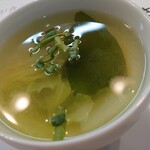 低糖質食専門店 ローカーボキッチン然 - 付け合わせのスープ。