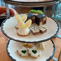 ザ タヴァン グリル＆ラウンジ - 