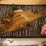 うみてらす名立 ホテル光鱗 - 夕食コース料理 選択した焼き魚 カレイ