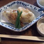 割烹 利助 - 2013年2月、写真8  河豚の揚げ物、塩が用意されてますが、そのままでも旨過ぎ、こんな大きくて、身のふわプリの揚げ物初めてですわ