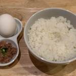 麺屋 極鶏 - 卵かけご飯（¥200）（税込）