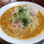さんくるげ - 濃厚スープと麺が絡み合う
