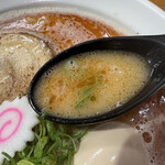 麺屋 じすり - 海老が濃厚、かつ土台のしっかりしたスープ
