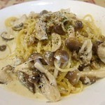 カフェレストラン ホット・ベリー - スモークタラコと木の子のスパゲッティ