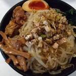 Menya Ryuujin - まぜそば龍神丸大(麺400g)にんにく並もやし多め〆ごはん〆チーズあり900円。