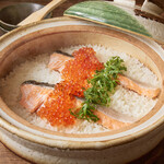 [Specialty! 】Seasonal earthenware pot rice
