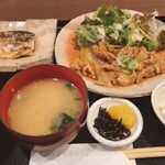 Yorimichi - 豚肉の生姜炒めとさばの塩焼きご飯大盛