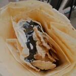 NATURAL CREPE - ★★★★とろーり黒ゴマ＆玄米フレーク＆きな粉＆ホイップクリーム 680円 生地がサクサクで美味しいけど中身は普通でCP悪い！