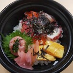 庄や - 海鮮丼(798円)