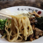 自家製麺 ら～めん かり屋 - 太めでモッチリ