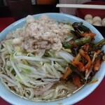 ラーメン二郎 - 食欲そそるビジュアル