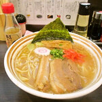 麺と餃子の工房 麺屋食堂 - 