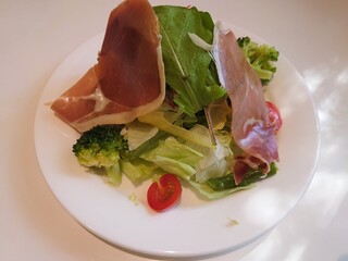 Yaka Kura Miyota Ten