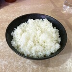 横濱ラーメン あさが家 - 無料のライス。
