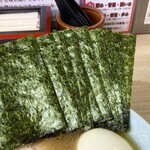 横濱ラーメン あさが家 - 海苔増しは5枚150円。