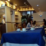 フランス料理 ブルジョン - 店内