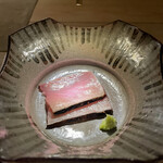 すし ふくづか - 目近鮪(黒鮪の幼魚)