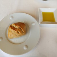 レストランMINAMI - パン＆オリーブ